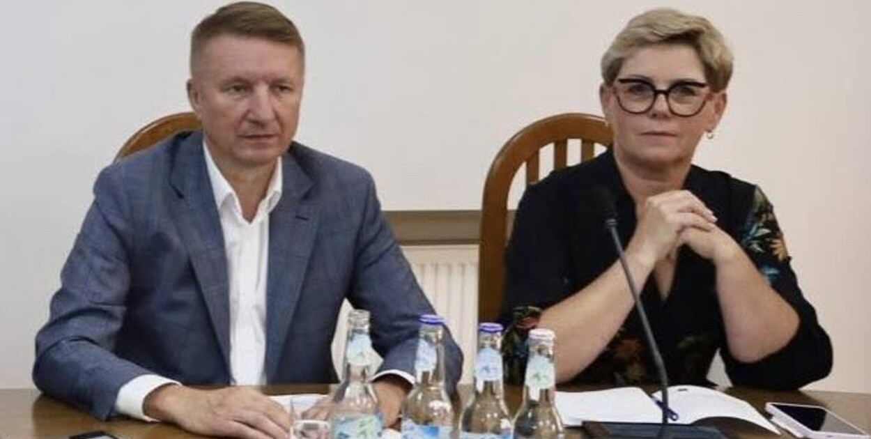 zdj. Starostwo Powiatowe w Myślenicach