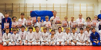 Judocy z Myślenic z gradem medali na zawodach w Sosonowcu. -1198