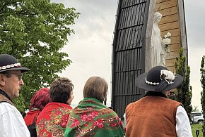 Majówka Góralska na Plebańskiej Górze w Myślenicach -2835