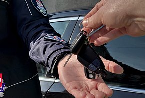 Na zakazie i bez prawa jazdy. Kierowca w rękach myślenickiej Policji. -2929