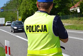 Zbyt szybka jazda zakończona utratą prawa jazdy -3505