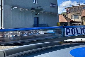 Szybka reakcja policjantów z Myślenic uratowała życie 42-latka-3756