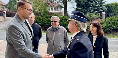 Nowe instrumenty, mundury i pulpity na nuty dla Orkiestry OSP Zawada