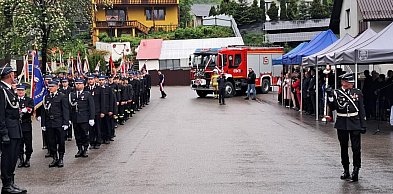 Poświęcenie nowego wozu strażackiego dla OSP Bysina