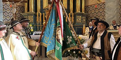Wielkie święto myślenickich Górali - nadanie i poświęcenie sztandaru -4016