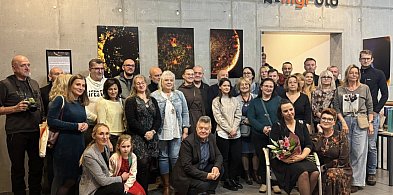 Wernisaż wystawy Katarzyny Bujas pt. „Wyobraź sobie…” w Galerii mgFoto-4434