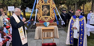 Uroczysta majówka przy kapliczce na Górnym Przedmieściu