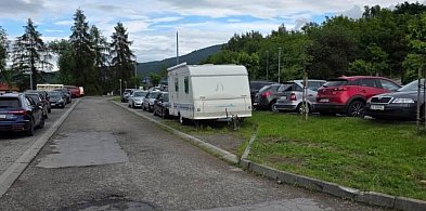 Parking przy basenie Aquarius w Myślenicach będzie płatny