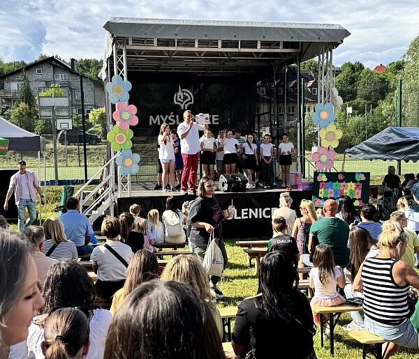Piknik Rodzinny w Bęczarce pełen radości i wspólnej zabawy