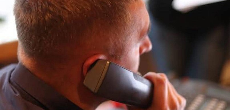 Czujność mieszkanki i szybka reakcja dyżurnego Policji zapobiegły tragedii