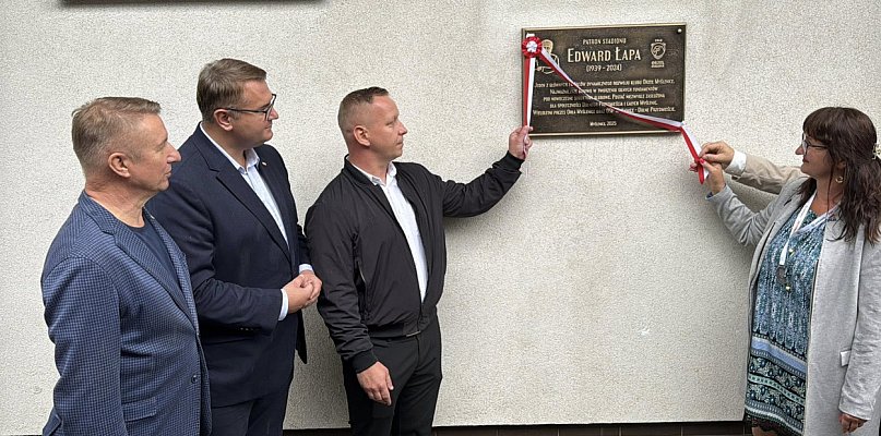 Stadion Orła Myślenice od teraz nosi imię prezesa Edwarda Łapy - 3890