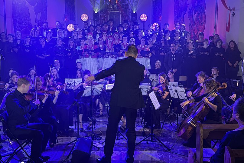 Oratorium Podwyższenia Krzyża Świętego w Jaworniku