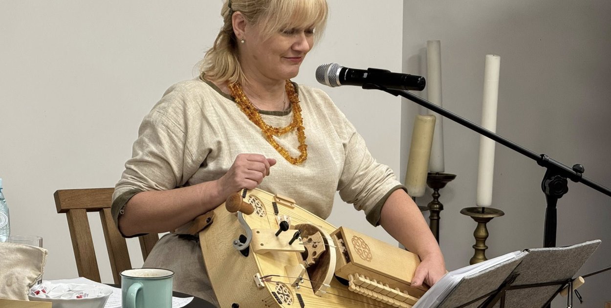 "Kolęda z lirą" Katarzyny Bor w Muzeum Niepodległości