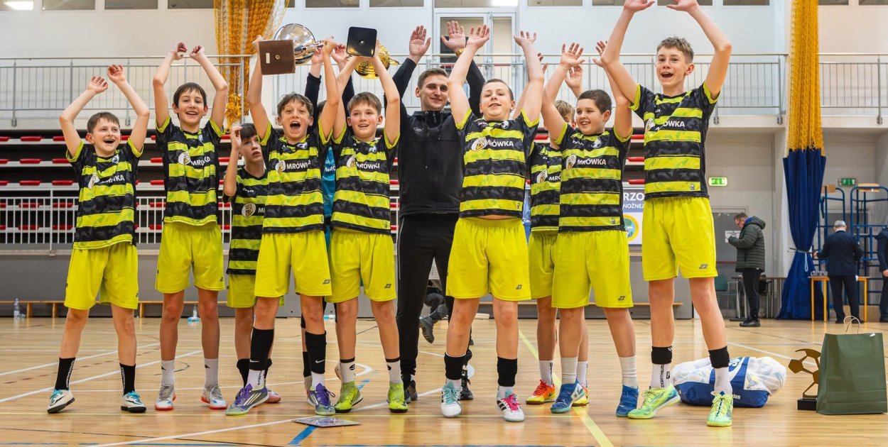 Młodzicy Orła Myślenice halowym mistrzem Podokręgu Myślenice