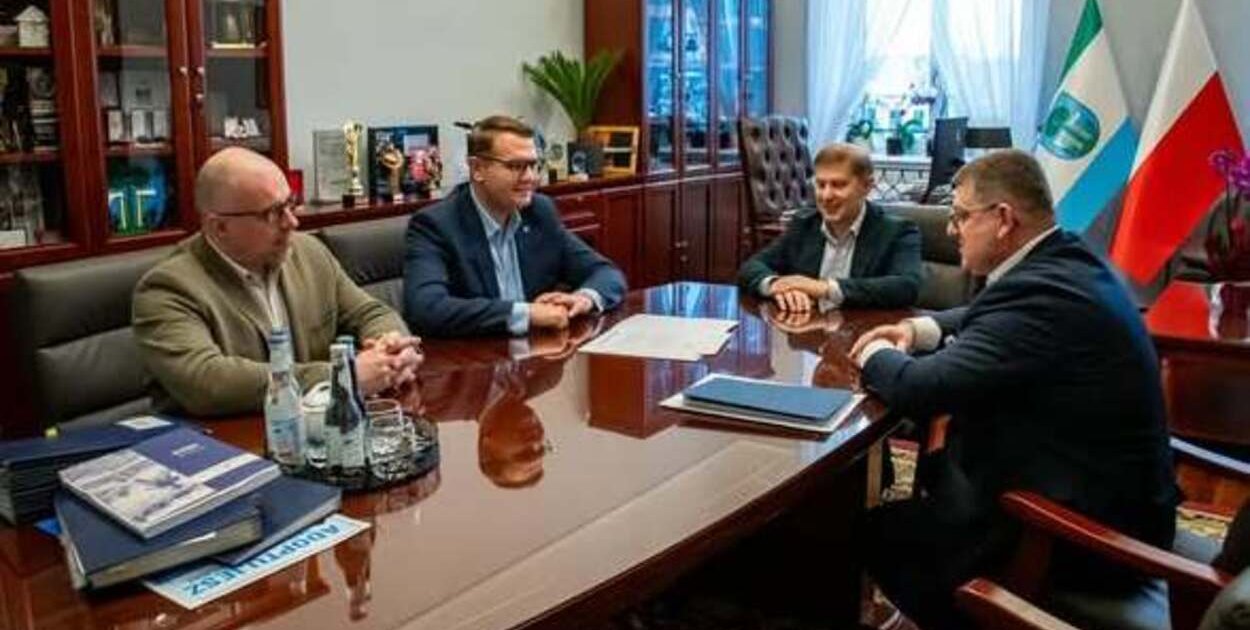 Realne wsparcie dla myślenickiego szpitala. Gmina umarza zaległy podatek