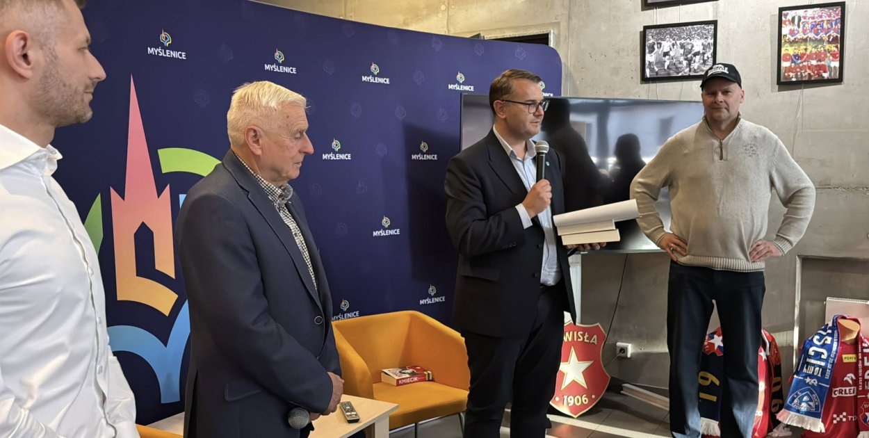 Spotkanie z Kazimierzem Kmiecikiem w Miejskiej Bibliotece Publicznej